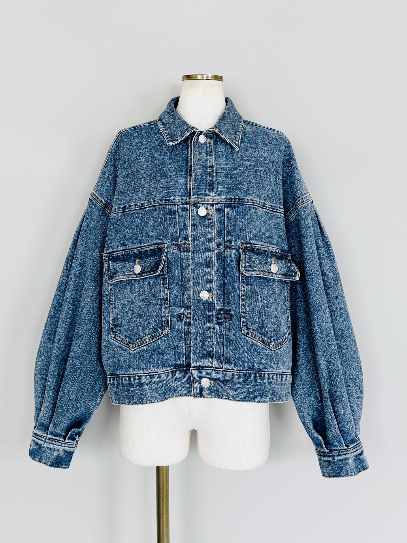 SELECT(セレクト)　袖タックショート丈デニムジャケット