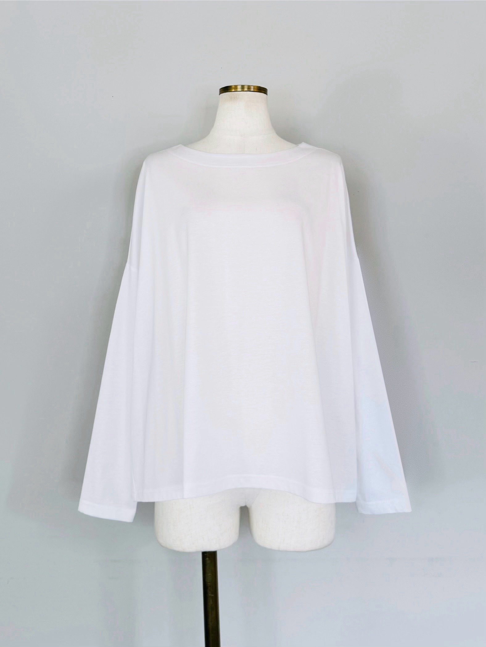 SELECT(セレクト)　バックタックフレアロングスリーブカットソー