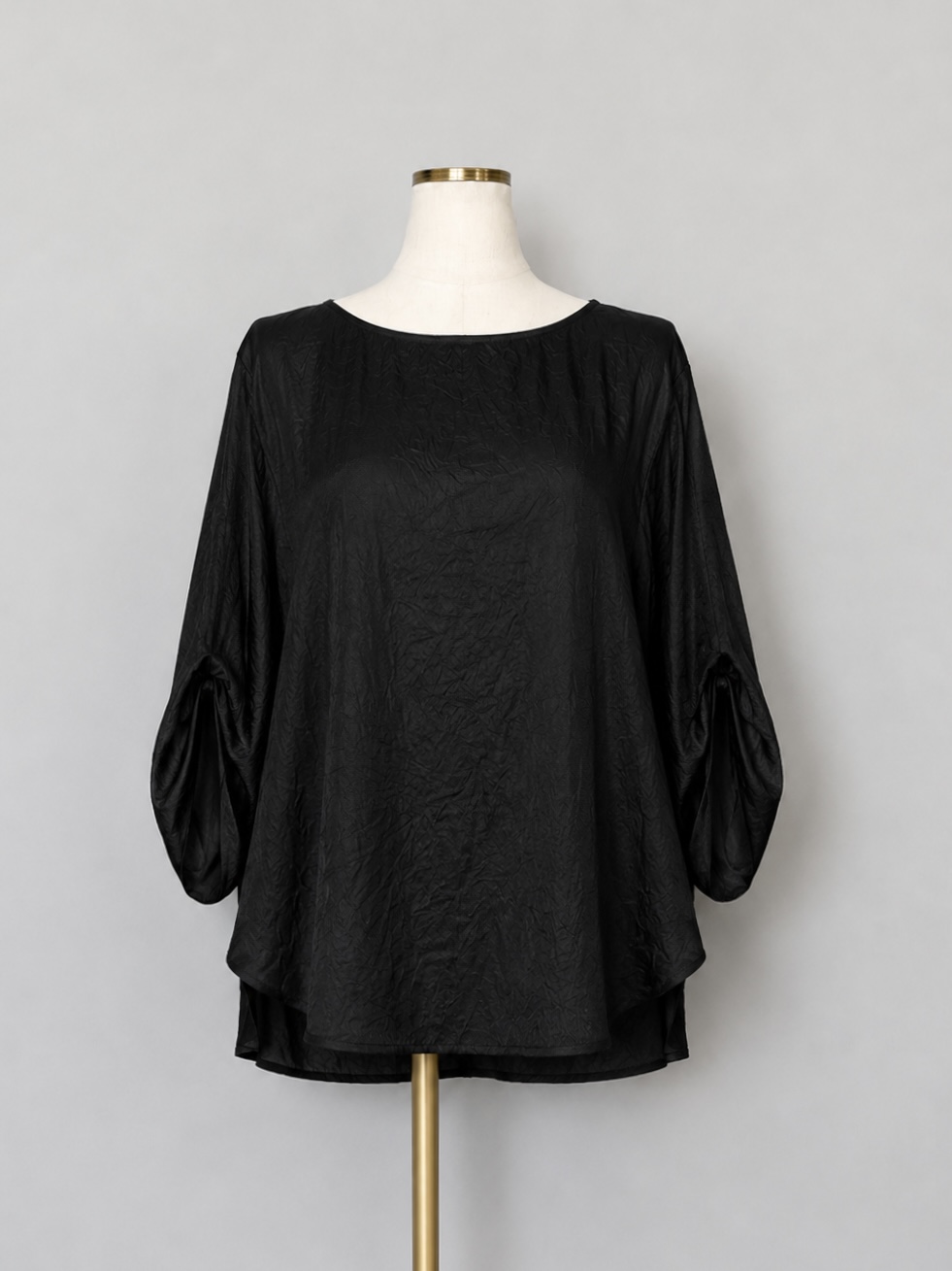 SELECT(セレクト)　シワ加工サテンバックタックプルオーバー《SET UPアイテム》