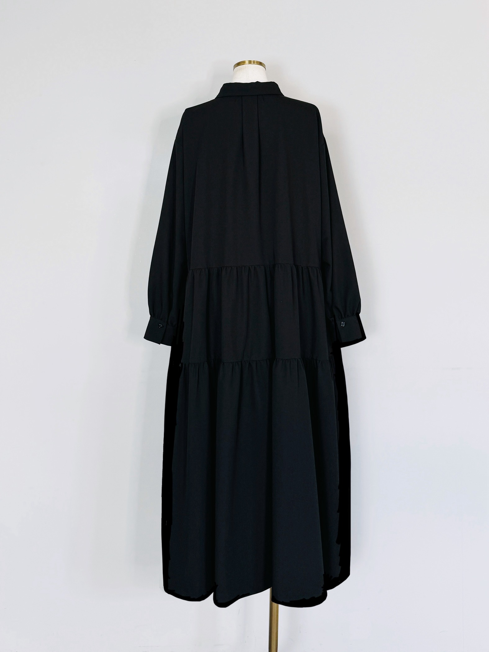 SELECT(セレクト)　バックティアードシャツワンピース