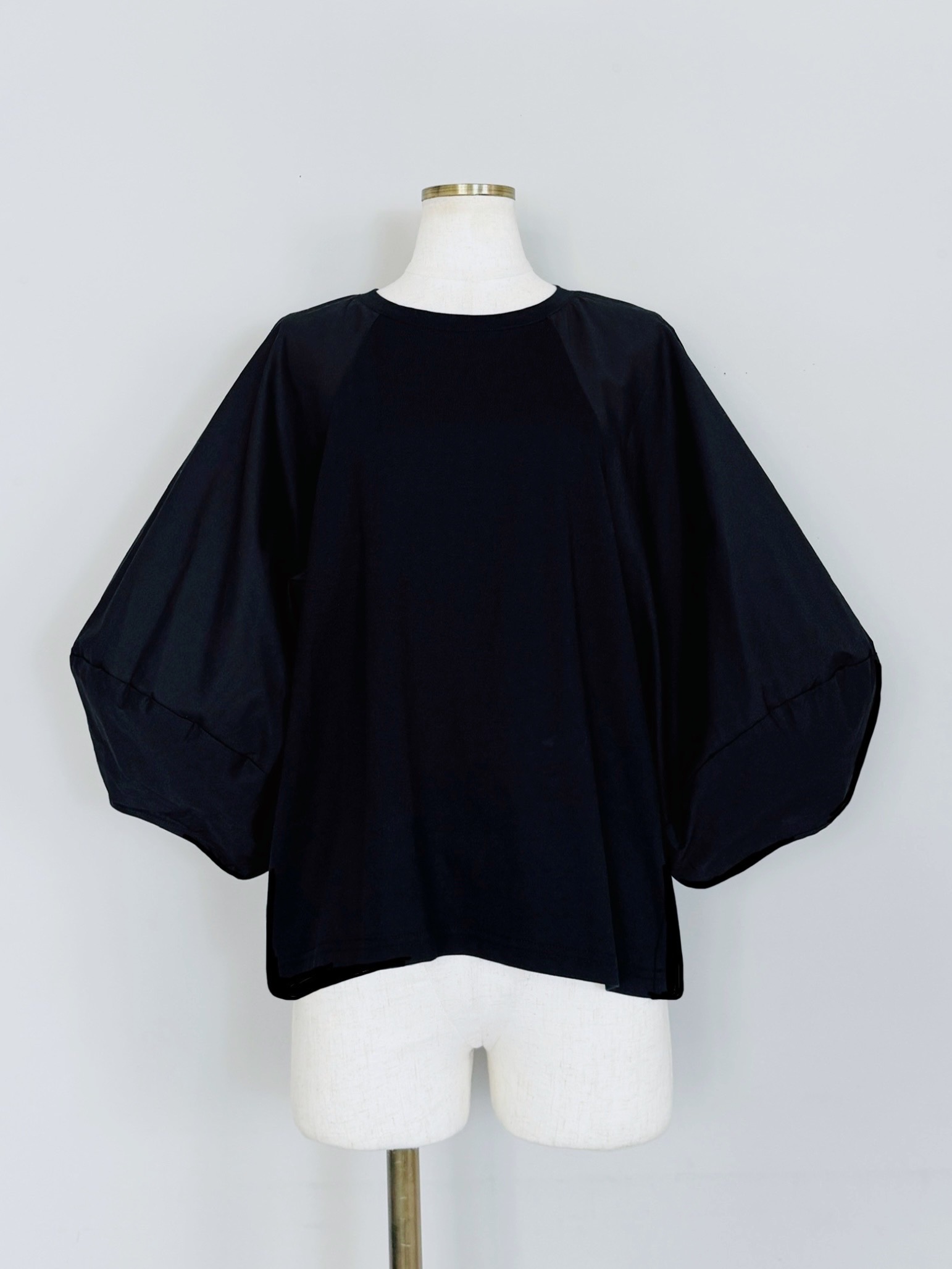 SELECT(セレクト)　異素材バルーンスリーブ プルオーバー