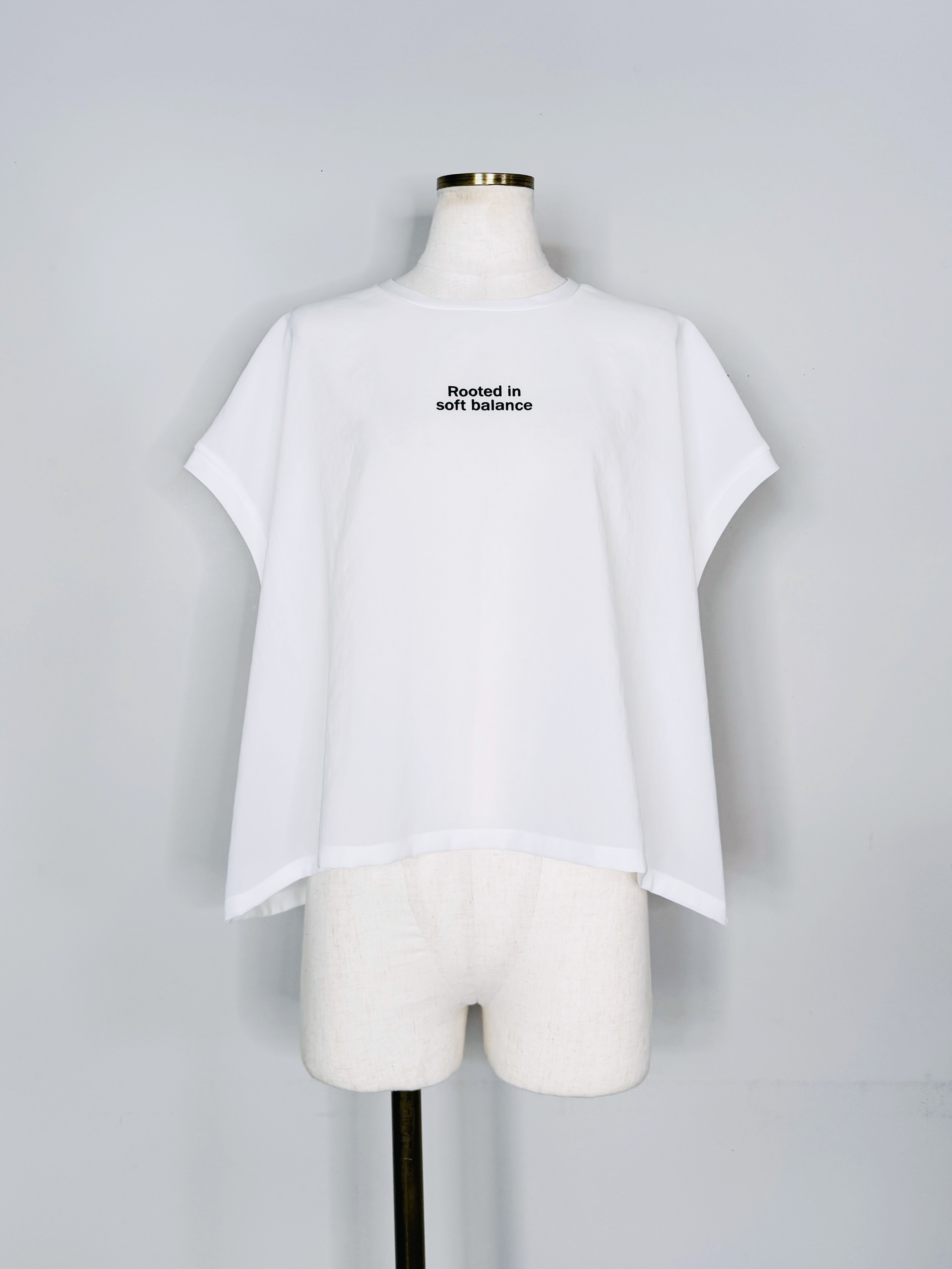 SELECT(セレクト)　ジョーゼットバックタックロゴＴシャツ